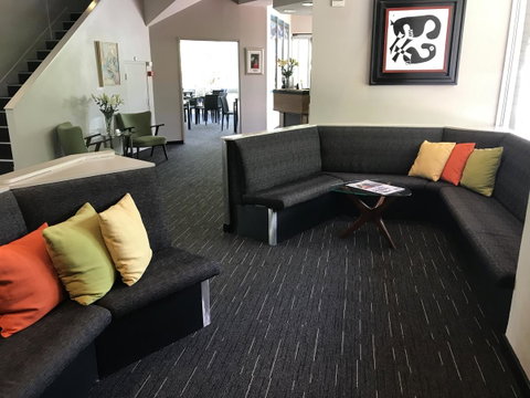 Sullivans Hotel - Rental Cars 21