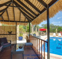 Seatrees Accommodation - Rental Cars