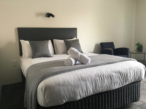 Hotel Clipper - Rental Cars 4