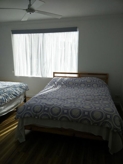 DIANELLA Budget Rooms Happy Place To Stay - Rental Cars 14