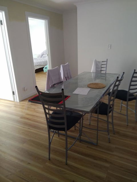 DIANELLA Budget Rooms Happy Place To Stay - Rental Cars 34
