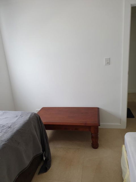 DIANELLA Budget Rooms Happy Place To Stay - Rental Cars 7