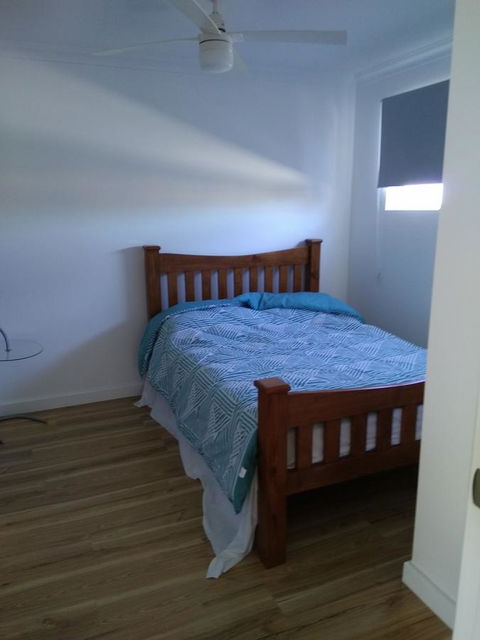 DIANELLA Budget Rooms Happy Place To Stay - Rental Cars 15