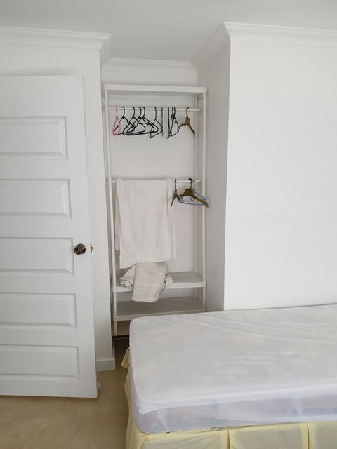 DIANELLA Budget Rooms Happy Place To Stay - Rental Cars 3