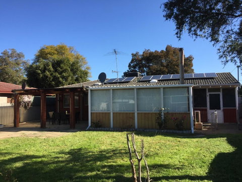 â˜… Stylish Family Home! â˜… - Rental Cars 26