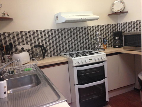 â˜… Stylish Family Home! â˜… - Rental Cars 15