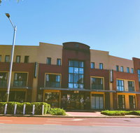 Joondalup City Hotel - Rental Cars