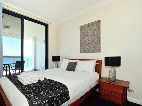 Nautilus By Rockingham Apartments - Rental Cars 10