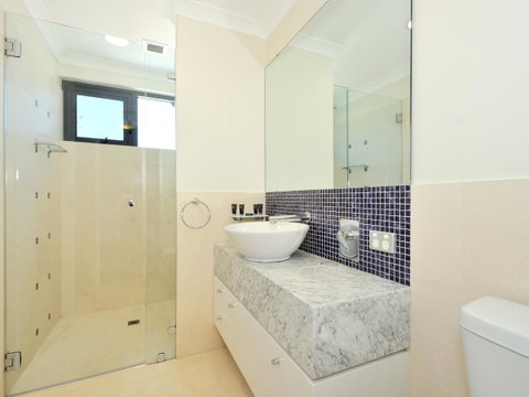 Nautilus By Rockingham Apartments - Rental Cars 11
