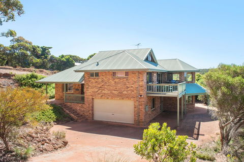 Gypsy Rise - Rental Cars 17