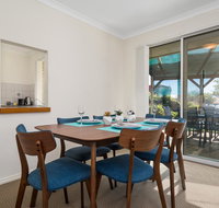 Como South Perth Villa - Rental Cars