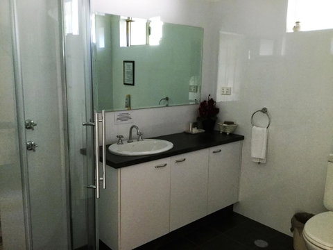 Armadale Cottage Bed & Breakfast - Rental Cars 23