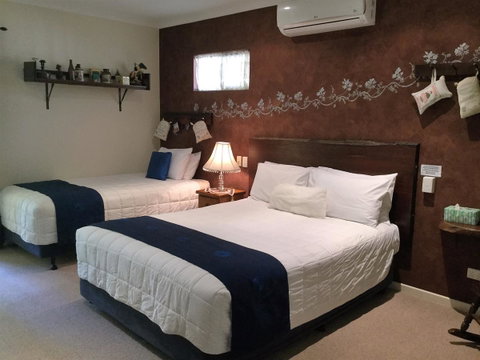 Armadale Cottage Bed & Breakfast - Rental Cars 31
