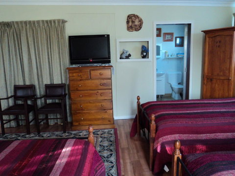 Armadale Cottage Bed & Breakfast - Rental Cars 28