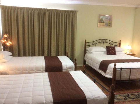 Armadale Cottage Bed & Breakfast - Rental Cars 9