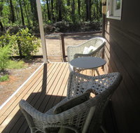 Di's Cabin in Dwellingup - Rental Cars