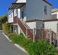 Albany Central Apartments - Rental Cars