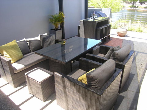 Swan Valley Townhouse - Rental Cars 9