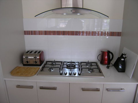 Swan Valley Townhouse - Rental Cars 16