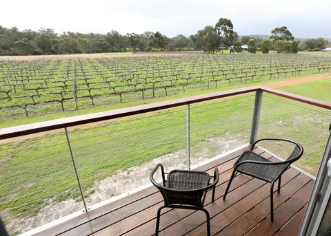 Lot113 Vineyard Accommodation - Rental Cars 6