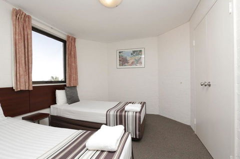 Atrium Hotel Mandurah - Rental Cars 5