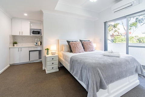 New Apartment On Great Location Opposite Garden City : 02 - Rental Cars 10
