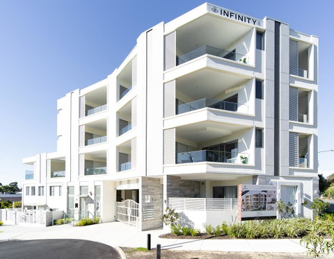 New Apartment On Great Location Opposite Garden City : 02 - Rental Cars 11