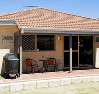 Garden Studio - Rental Cars