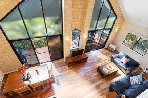 Swanview Ardross Shortstays - Rental Cars 0