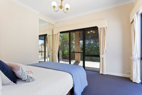 Swanview Ardross Shortstays - Rental Cars 21