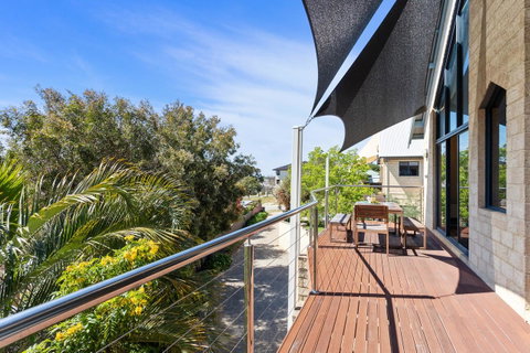 Swanview Ardross Shortstays - Rental Cars 13