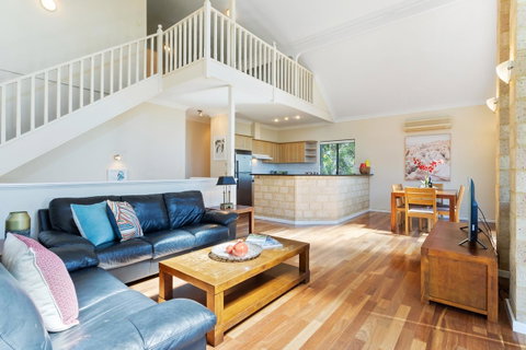 Swanview Ardross Shortstays - Rental Cars 4