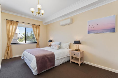 Swanview Ardross Shortstays - Rental Cars 18