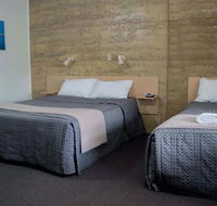Hopetoun Motel  Chalet Village - Rental Cars