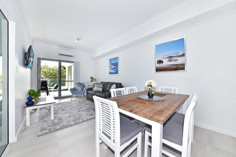 Infinite Apartment Opposite Garden City - Rental Cars 9