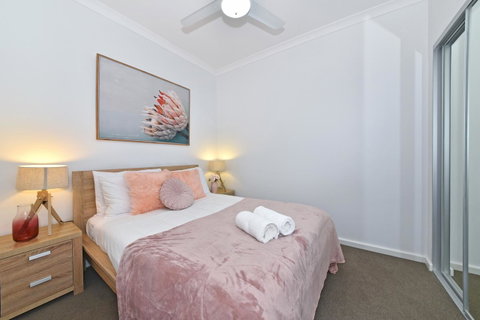 Infinite Apartment Opposite Garden City - Rental Cars 11