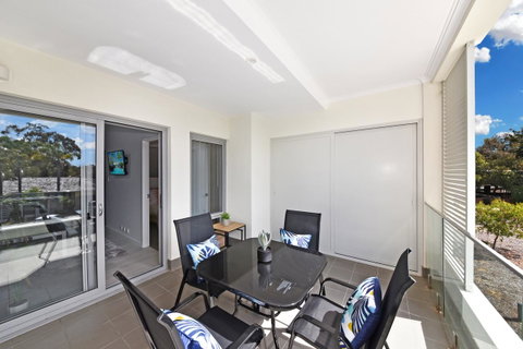 Infinite Apartment Opposite Garden City - Rental Cars 10