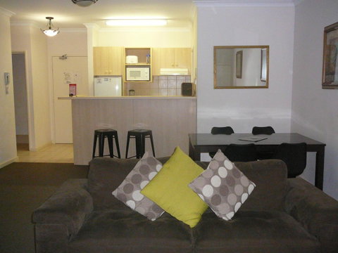 Dragonfly Apartment On Regal - Rental Cars 2