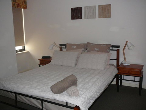 Dragonfly Apartment On Regal - Rental Cars 3