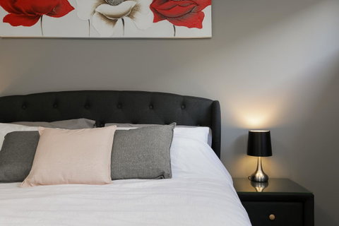 Perth Comfy Stays - Rental Cars 28