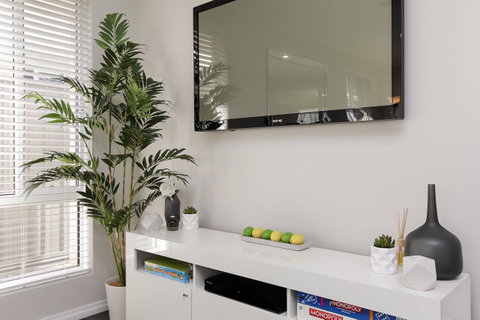 Perth Comfy Stays - Rental Cars 1