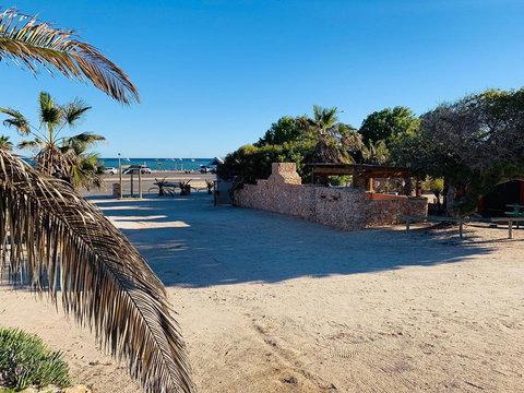 Shark Bay Cottages - Rental Cars 11