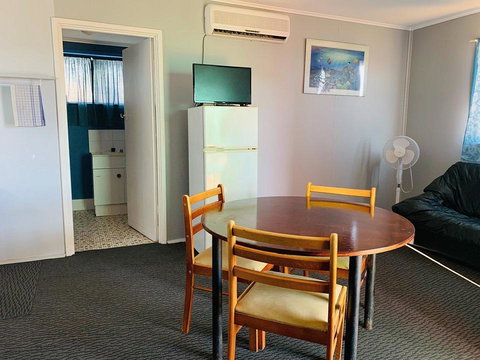 Shark Bay Cottages - Rental Cars 31