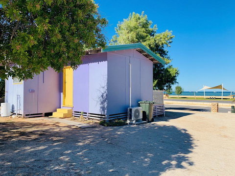 Shark Bay Cottages - Rental Cars 40