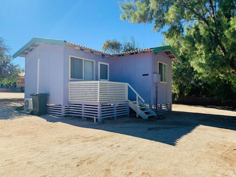 Shark Bay Cottages - Rental Cars 43