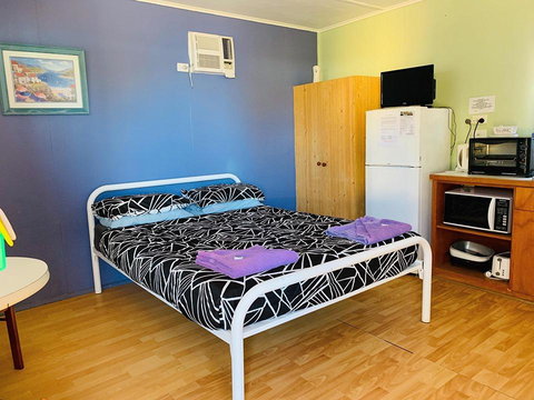 Shark Bay Cottages - Rental Cars 24