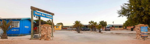 Shark Bay Cottages - Rental Cars 32