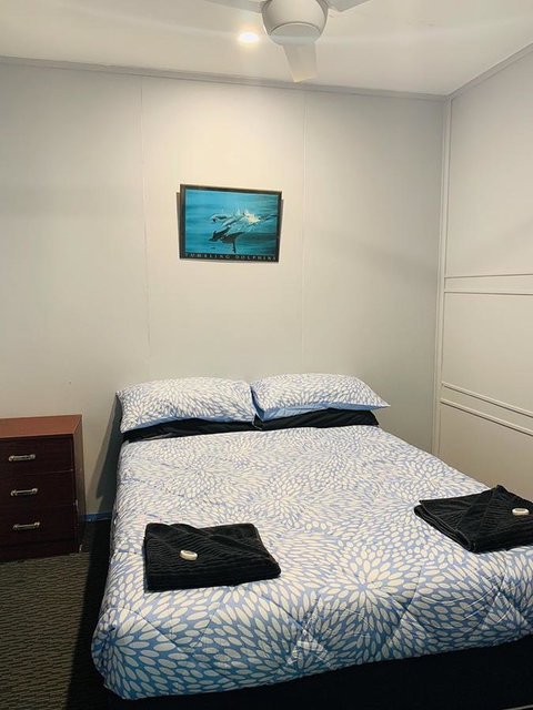 Shark Bay Cottages - Rental Cars 27