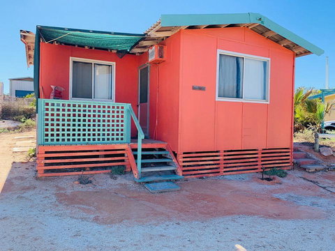 Shark Bay Cottages - Rental Cars 38