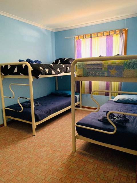 Shark Bay Cottages - Rental Cars 7